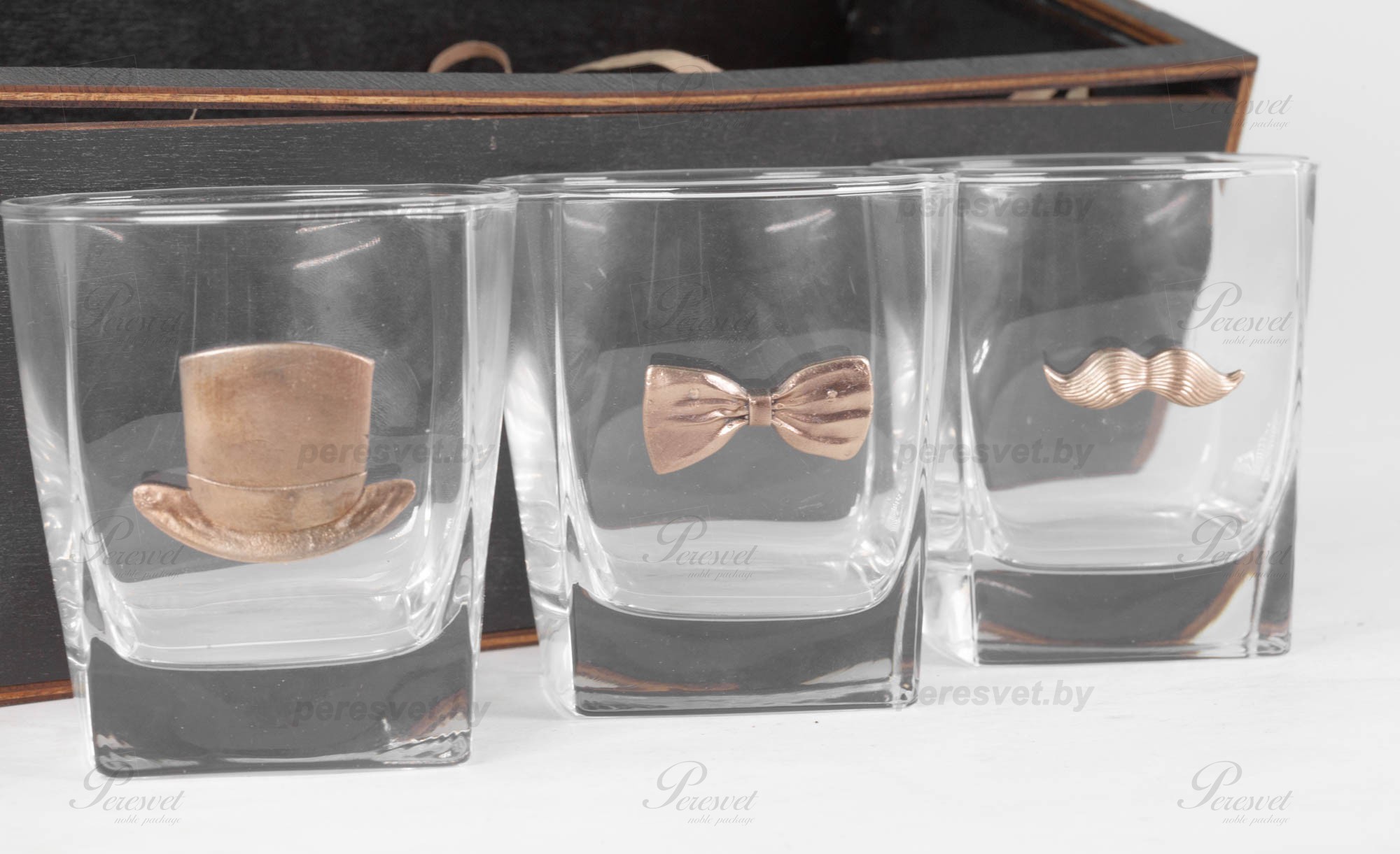 подарочные наборы, корпоративный подарок, собственное производство, набор в подарок, набор для виски, художественное литье, для виски, whiski, бронза, 23 февраля Подарочный набор Джентльмена с бронзовыми элементами на peresvet.by