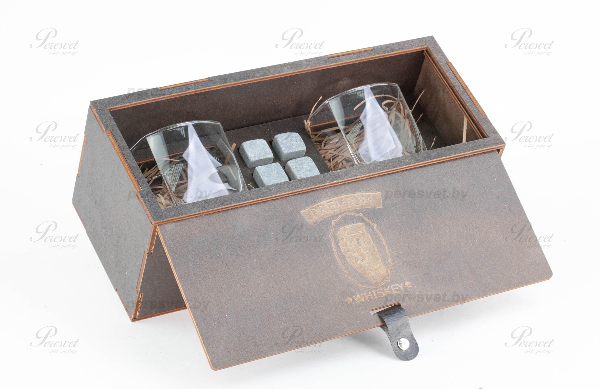 подарочные наборы, корпоративный подарок, собственное производство, набор в подарок, 23 февраля, набор для виски, подарок мужчине, для виски, whiski, набор в подарок, мужской набор Набор подарочный Premium Whiski со стаканами и камнями для виски на peersvet.by